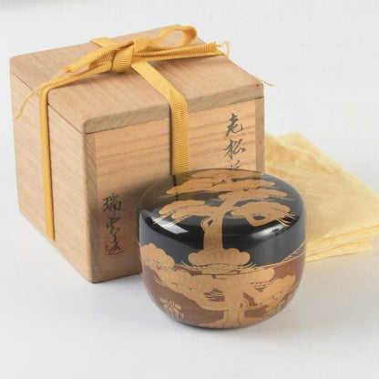 Zuiun Studio Old Pine Maki-e Flat Tea Caddy, Wajima-nuri Art