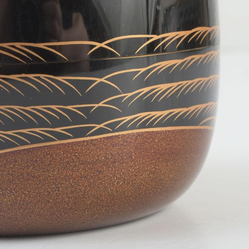 Zuiun Studio Old Pine Maki-e Flat Tea Caddy, Wajima-nuri Art