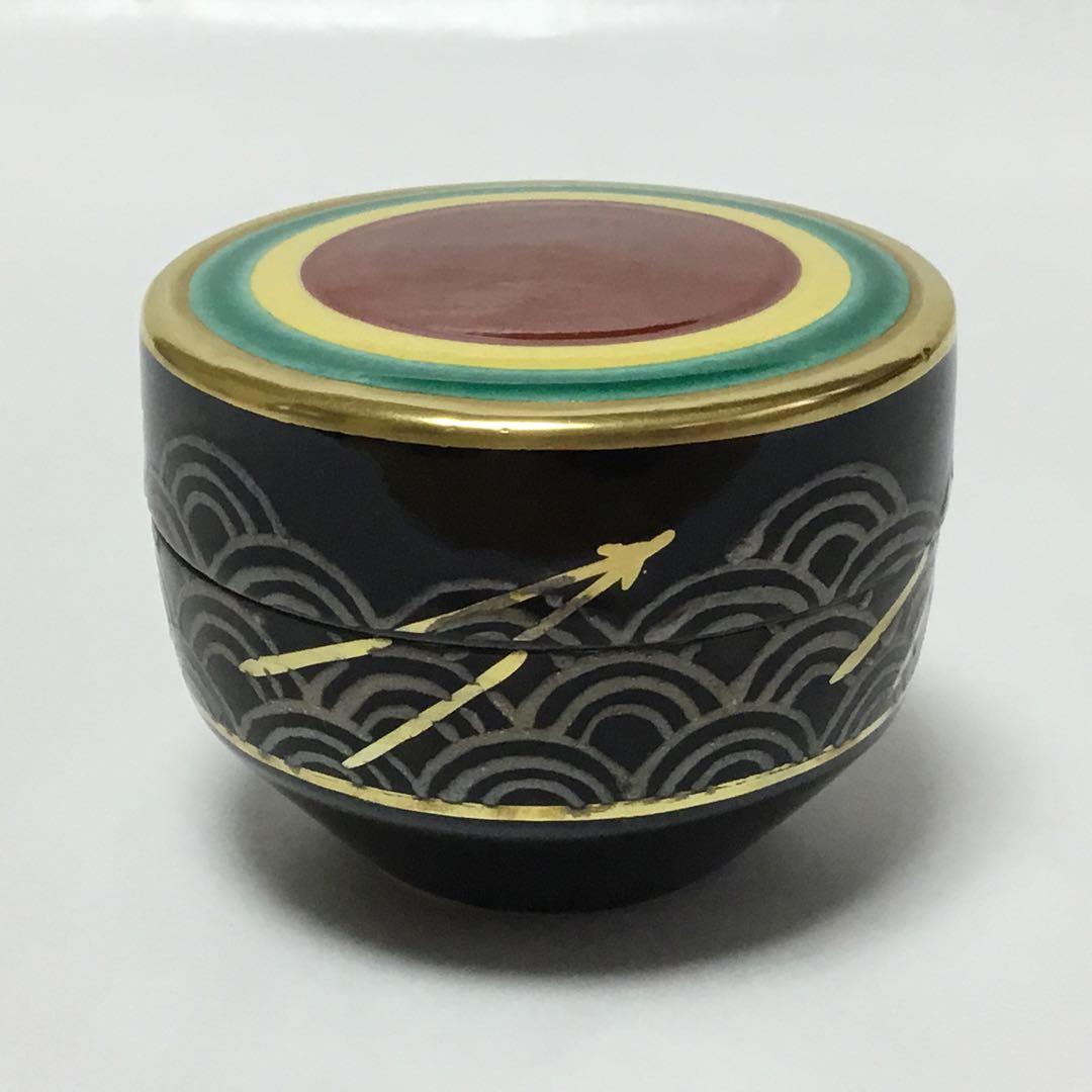 Maki-e Kogo Incense Container by Kaga Zuizan — Koma & Seigaiha Urushi Lacquer, Tea Ceremony, Tomobako
