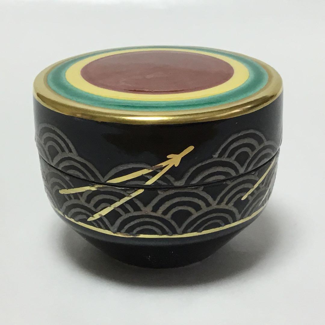 Maki-e Kogo Incense Container by Kaga Zuizan — Koma & Seigaiha Urushi Lacquer, Tea Ceremony, Tomobako