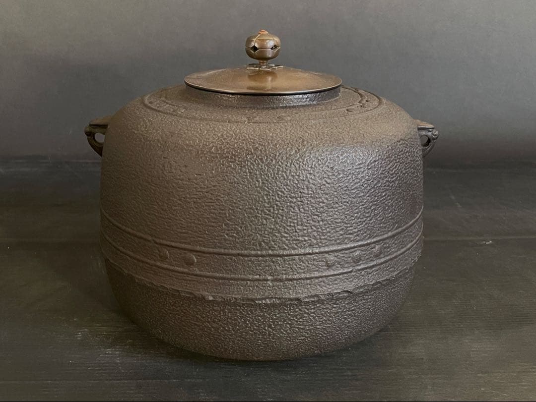 Kikuchi Masamitsu Mandaiya Iron Kama Tea Kettle Arare Pattern Unused Tomobako