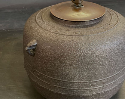 Kikuchi Masamitsu Mandaiya Iron Kama Tea Kettle Arare Pattern Unused Tomobako