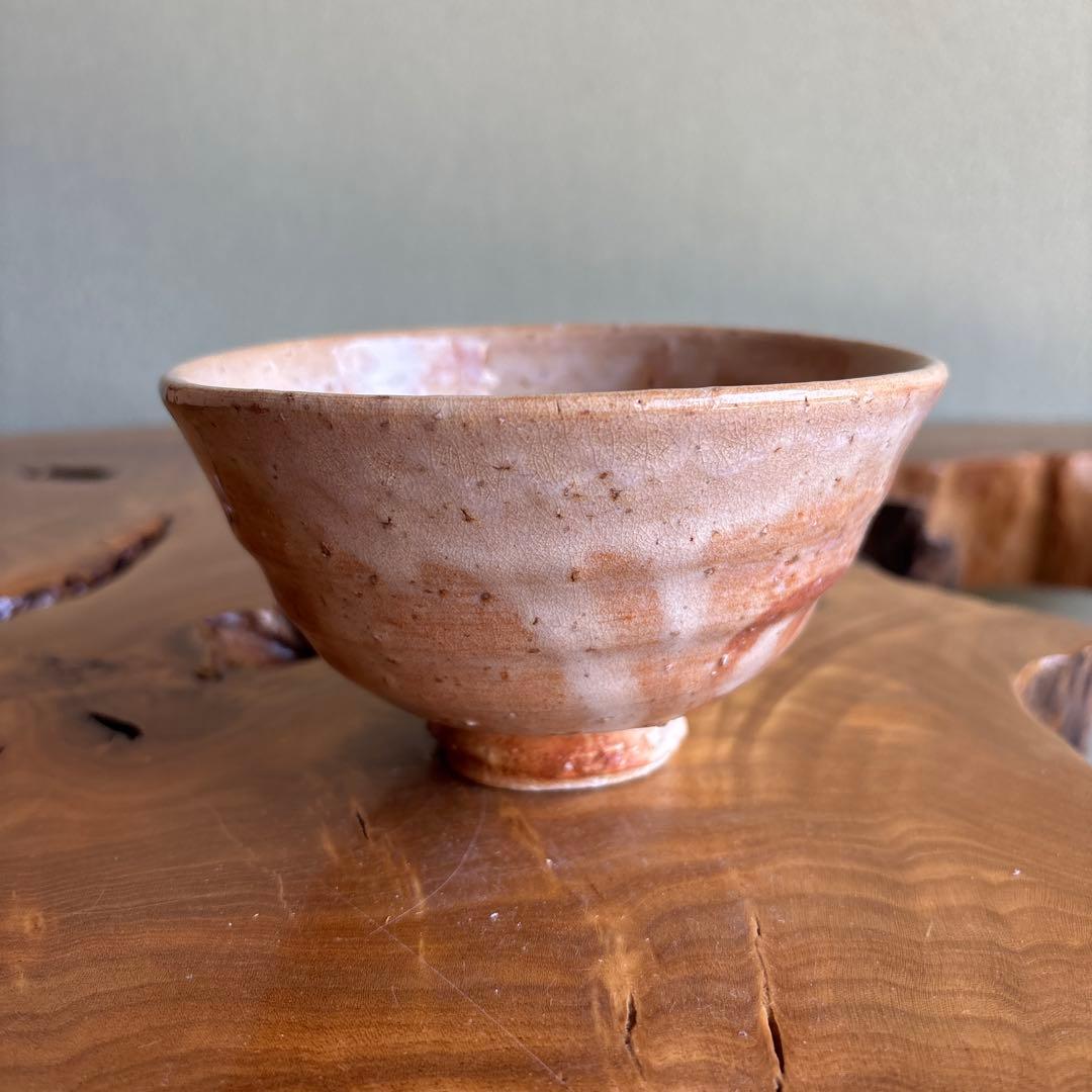 Hagi Ware Matcha Tea Bowl by Tamamura Shogetsu of Kofuan - Idogata Chawan with Signed Tomobako