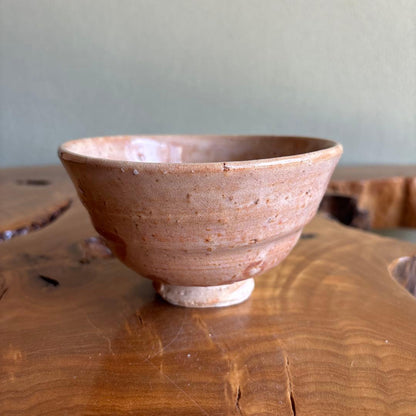 Hagi Ware Matcha Tea Bowl by Tamamura Shogetsu of Kofuan - Idogata Chawan with Signed Tomobako