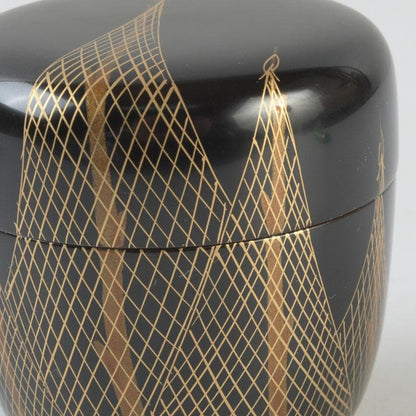 Japanese Lacquer Natsume Tea Caddy — Hoshiami Drying Nets Maki-e on Black Urushi | Tsubota Haruhiko | Tomobako