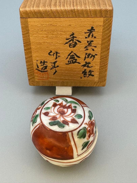 Aka-gosu Floral Kogo by Kawase Takeharu — Porcelain Incense Container