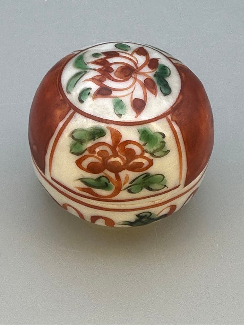 Aka-gosu Floral Kogo by Kawase Takeharu — Porcelain Incense Container