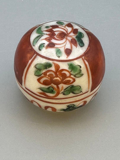Aka-gosu Floral Kogo by Kawase Takeharu — Porcelain Incense Container