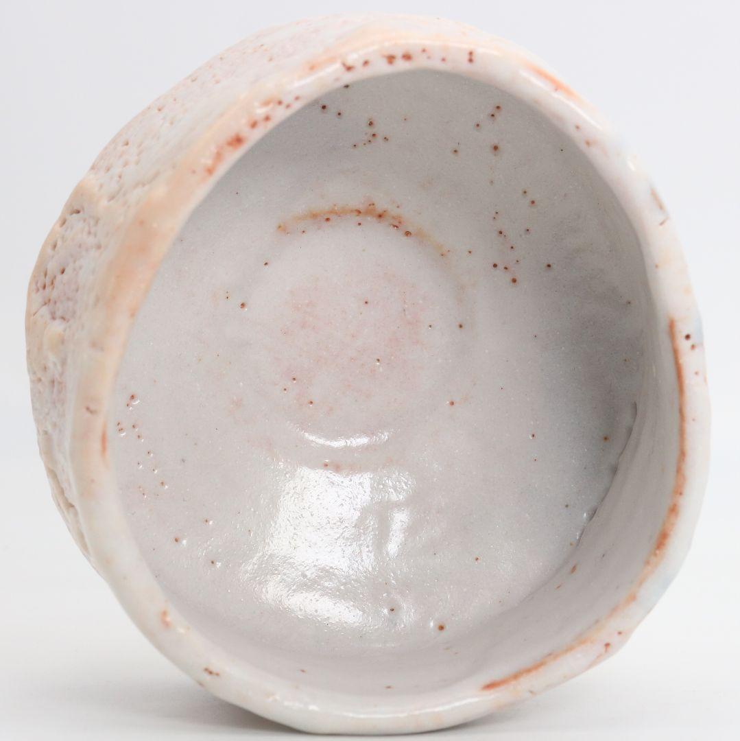 Shino Chawan Tea Bowl by Arakawa Toyozo Living National Treasure with Omotesenke Sokuchusai Inscription Japanese Mino Ware