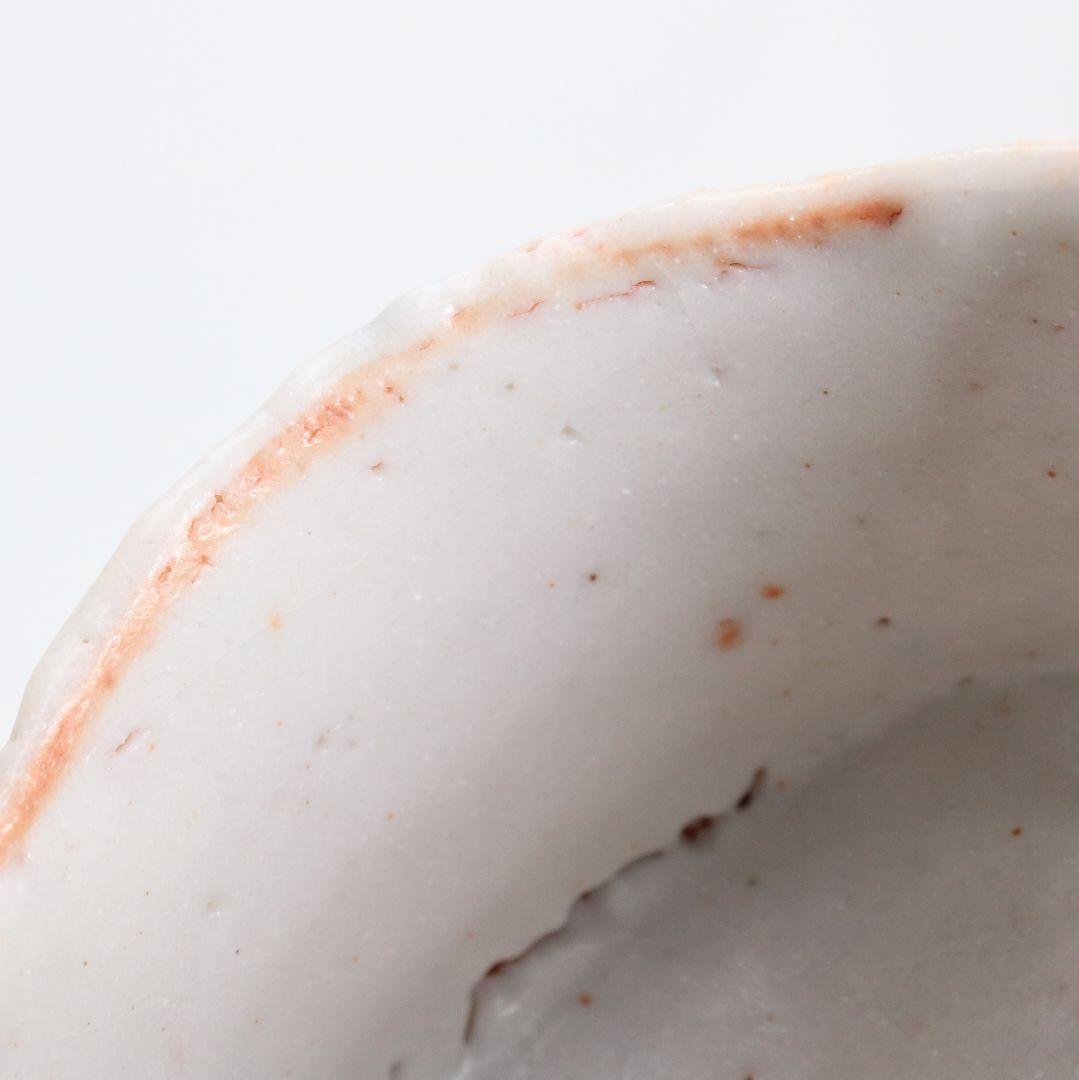 Shino Chawan Tea Bowl by Arakawa Toyozo Living National Treasure with Omotesenke Sokuchusai Inscription Japanese Mino Ware