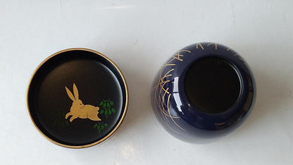 Nakamura Kosai Gold Maki-e Natsume 'Autumn Grasses and Rabbit' - Lacquer Tea Caddy