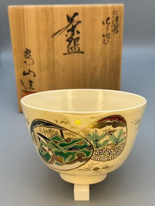 Kai-Awase Chawan by Tsugitsu Kozanzan — Kyoto Polychrome Figure Painting, Gold, Wood Box