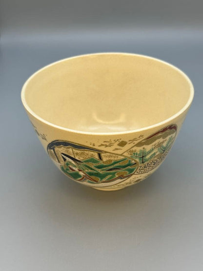 Kai-Awase Chawan by Tsugitsu Kozanzan — Kyoto Polychrome Figure Painting, Gold, Wood Box