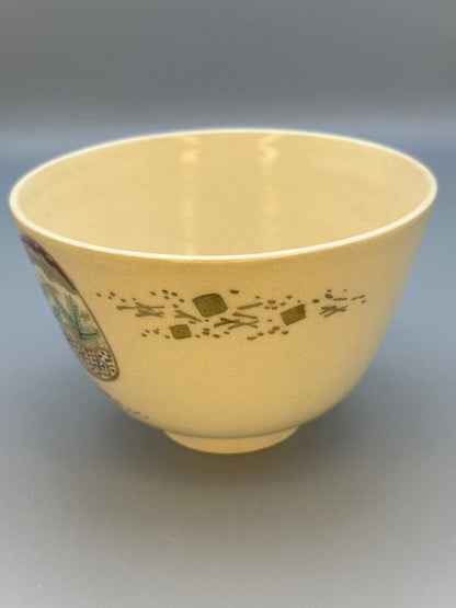 Kai-Awase Chawan by Tsugitsu Kozanzan — Kyoto Polychrome Figure Painting, Gold, Wood Box