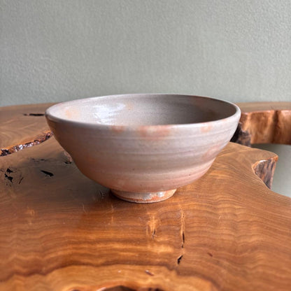 Hagi Ware Matcha Bowl by Nakamura Shodo — Ohon-de Blush Glaze, Signed Wooden Box