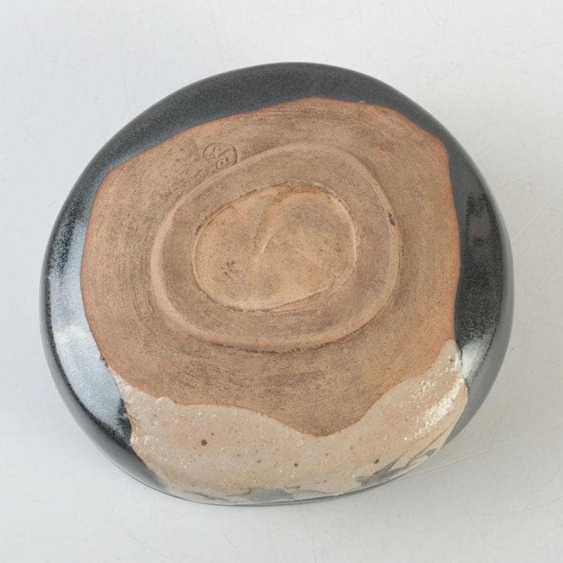 Kato Sakusuke Black Oribe Tea Bowl — Flower Cutout Design, Signed Box