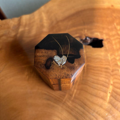 Kurogaki Tea Caddy by Yoshida Kasho — Bell Cricket Maki-e, Octagonal, Tomobako