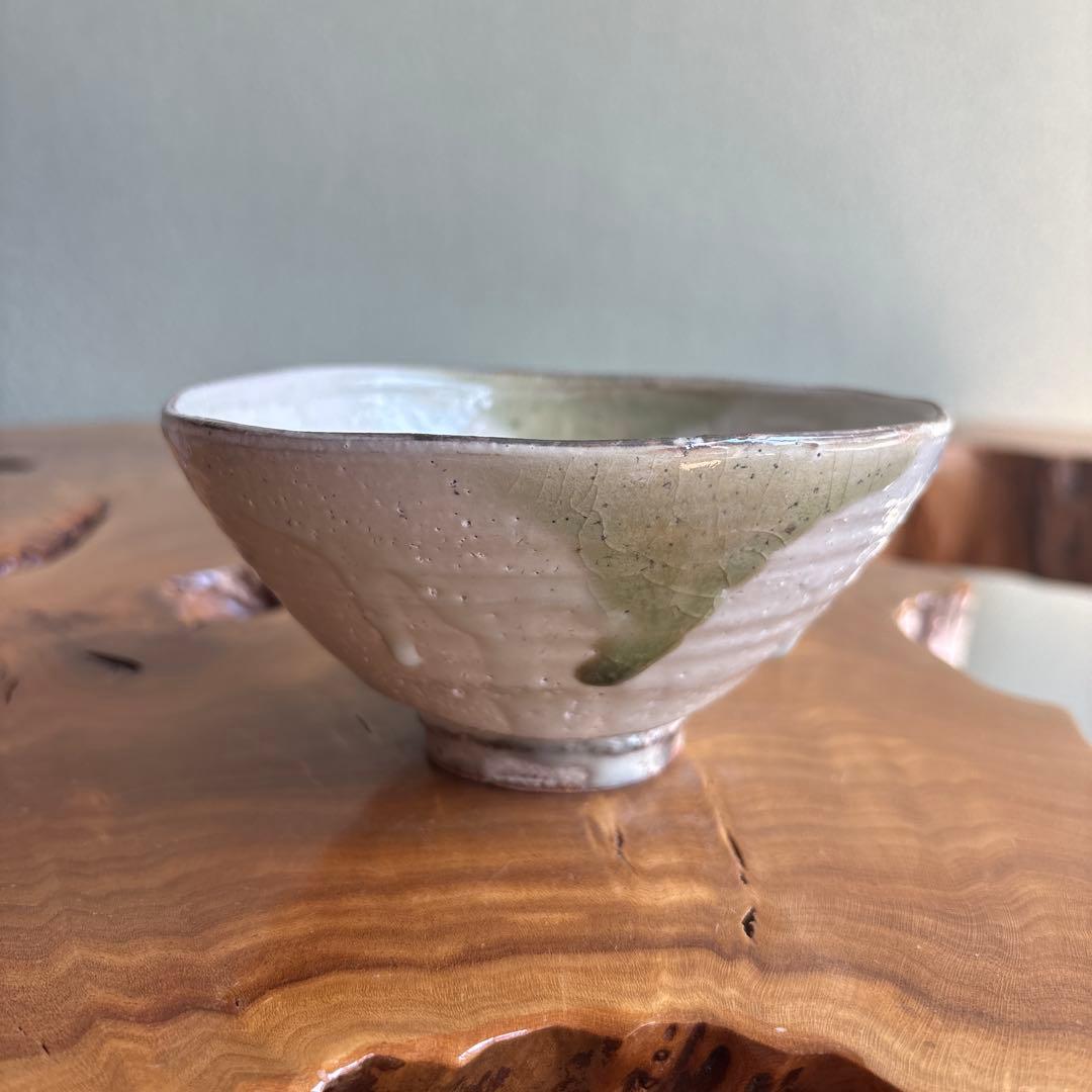 Kohiki Chawan by Yanase Katsushige, Hagi-Style Tea Bowl, Kubayashi Kiln, Signed Tomobako