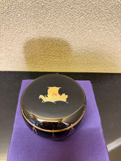 Murata Hyakusen Kaga Maki-e Hira-Natsume 'Shimekazari' - Gold Lacquer Tea Caddy