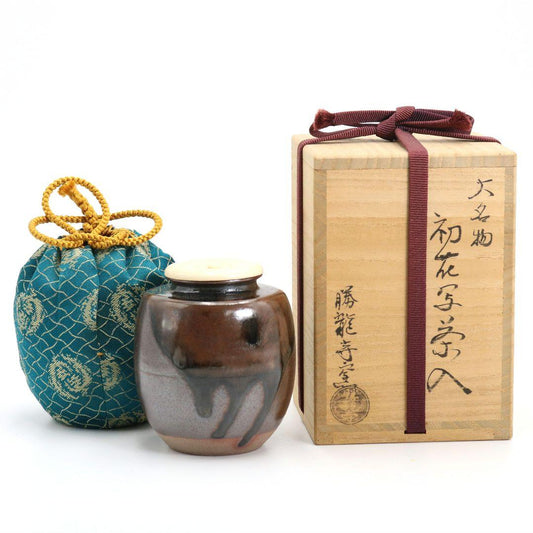 Katatsuki Tea Caddy After the Famous 'Hatsuhana' — Shoryuji Kiln, with Silk Shifuku & Tomobako