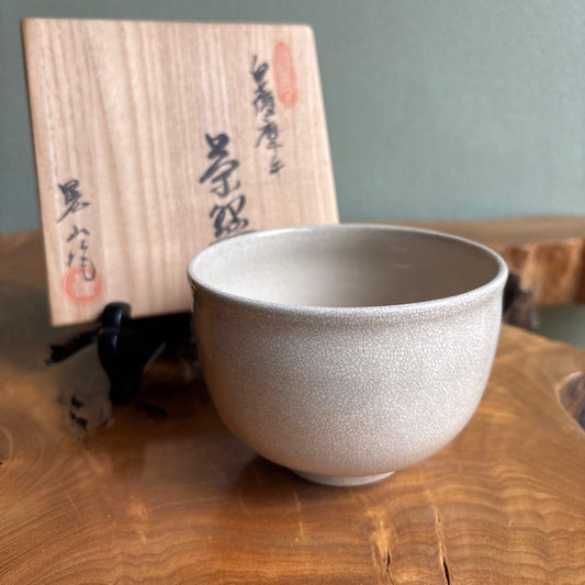 White Satsuma Matcha Bowl by Kozan — Shiro-Satsuma Chawan with Ivory Crackle Glaze, Signed Wooden Box