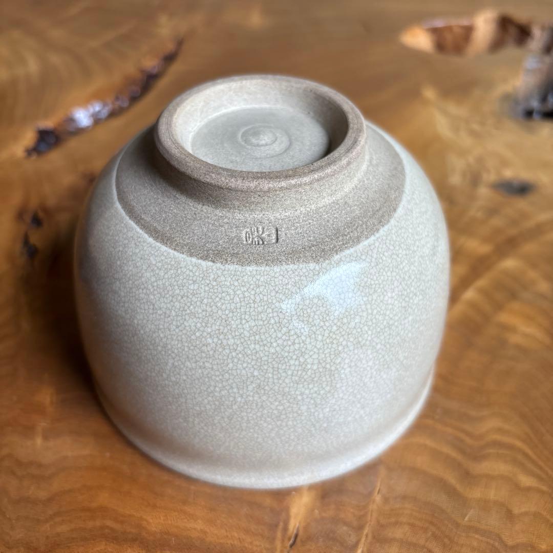 White Satsuma Matcha Bowl by Kozan — Shiro-Satsuma Chawan with Ivory Crackle Glaze, Signed Wooden Box