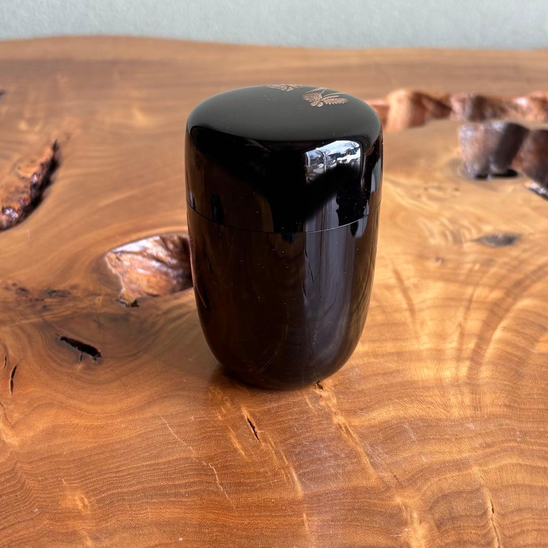 Izutsu Hosai | Naga-natsume Tall Tea Caddy | Sagiso Fringed Orchid Maki-e | Black Lacquer | Signed Box