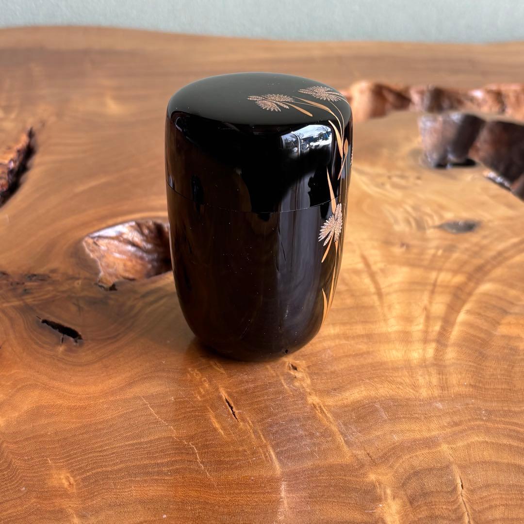 Izutsu Hosai | Naga-natsume Tall Tea Caddy | Sagiso Fringed Orchid Maki-e | Black Lacquer | Signed Box