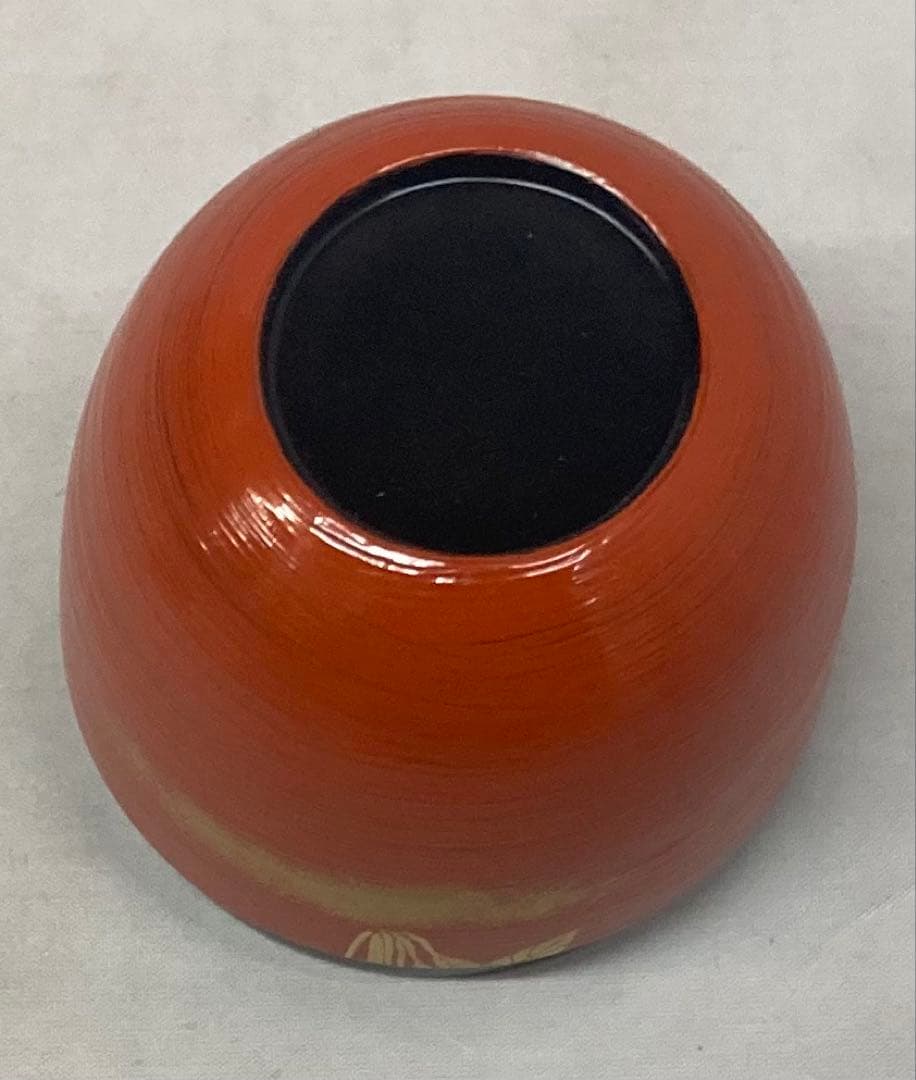 Kumagai Hideho Spring Field Maki-e Shu-Hakeme Chu-Natsume Vermillion Tea Caddy