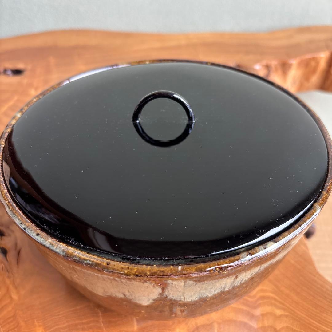 Shōdai Ware Water Jar by Chikashige Jitaro — Tenmoku and Ash Glaze, Black Lacquer Lid