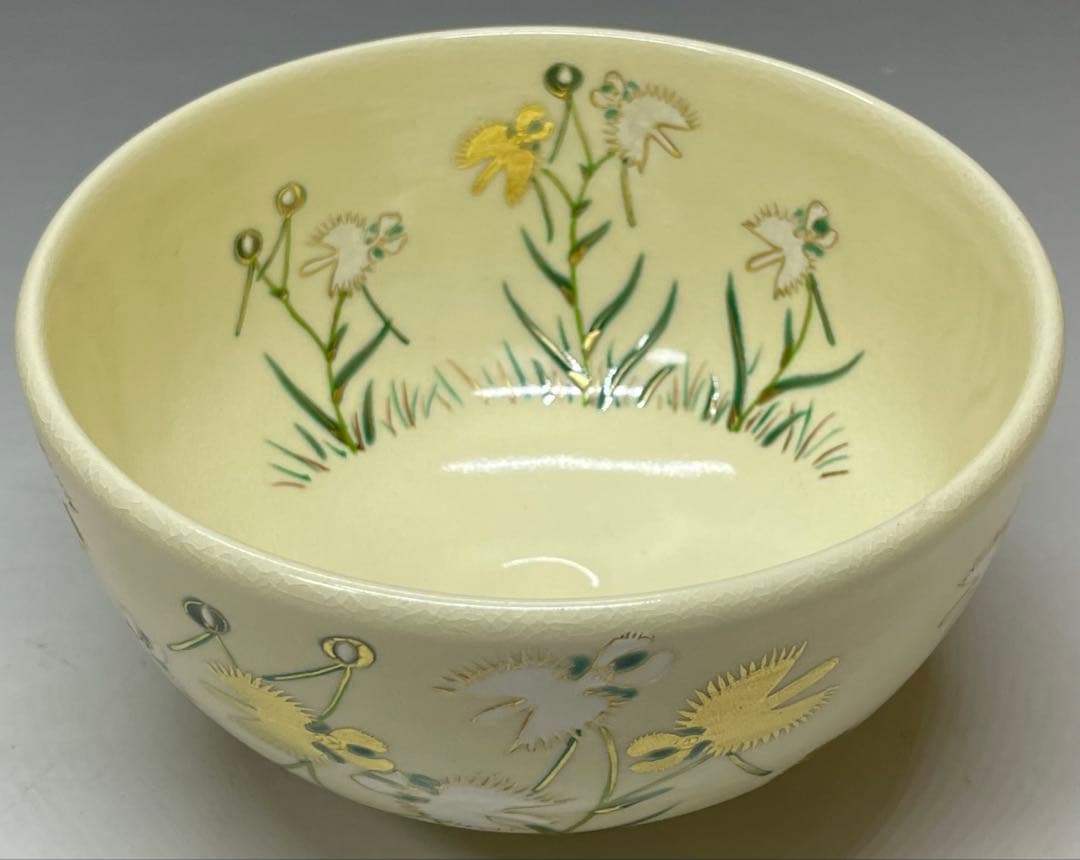 Wakita Yuho Chawan — Iro-e Michidori-kusa-no-e, Kyo-yaki Tea Bowl, Tomobako, Tomobuno, Shiori