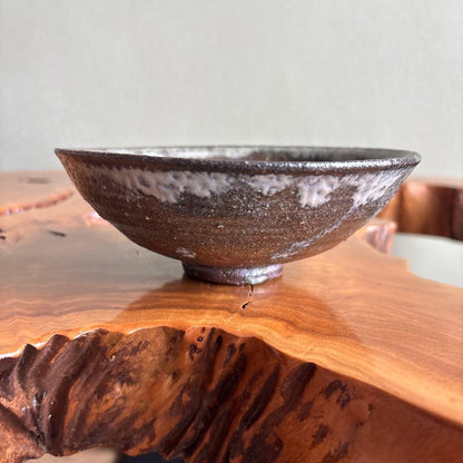 Takatsuru Jun Kannon-do-yaki Hirachawan — Volcanic Interior Glaze