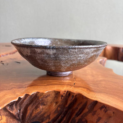 Takatsuru Jun Kannon-do-yaki Hirachawan — Volcanic Interior Glaze
