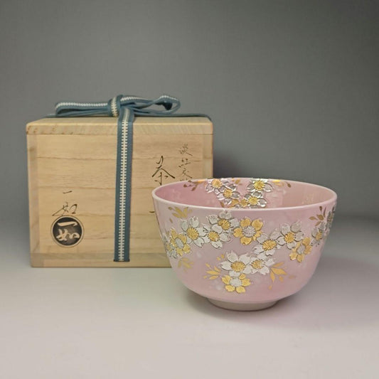 Yamamoto Ichinyo Kōchi Ware Tea Bowl — Pale Pink, Sakura-Zukushi Gold & Silver, Kyoto Ware