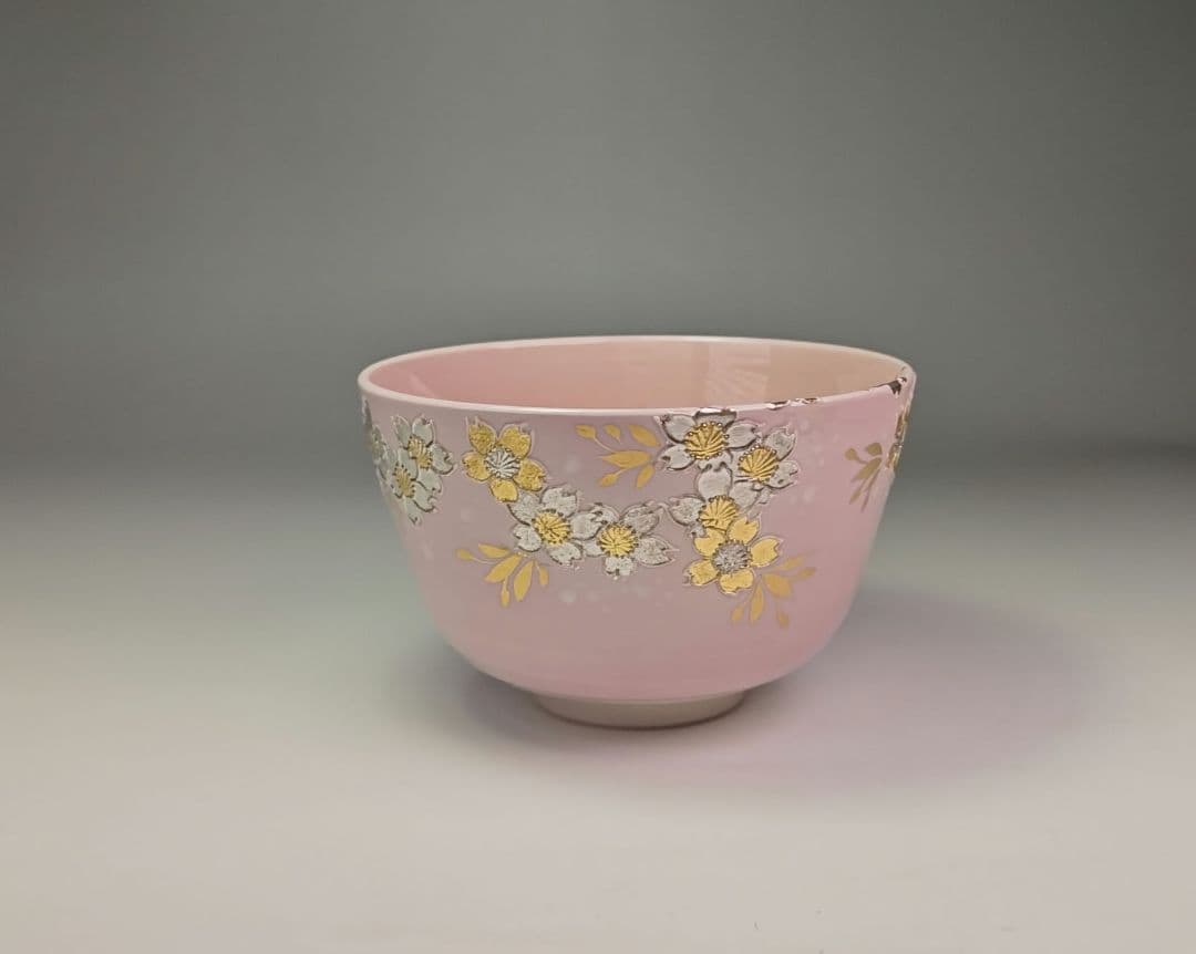 Yamamoto Ichinyo Kōchi Ware Tea Bowl — Pale Pink, Sakura-Zukushi Gold & Silver, Kyoto Ware