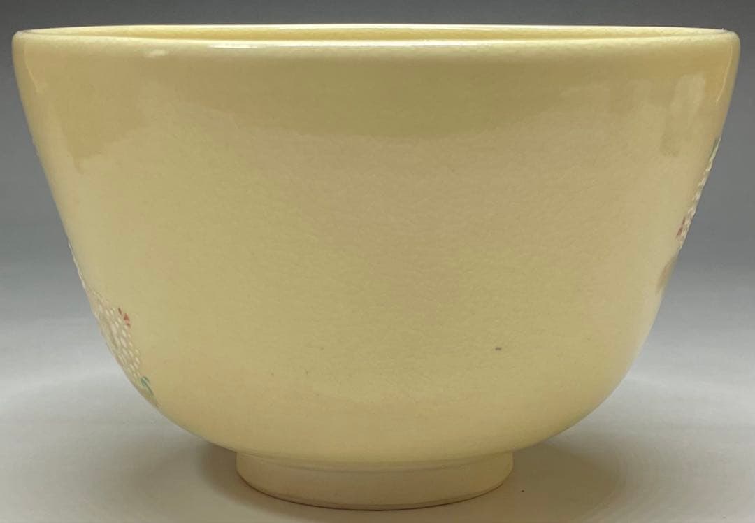 Kyo-ware Iro-e Cherry Blossom Tea Bowl — Hashimoto Jogaku, Narutaki Kiln