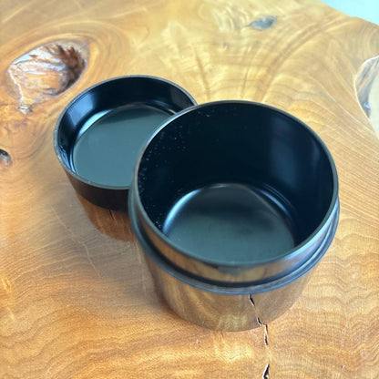 Nakatani Shusai Kiku Kiri Maki-e Yukifuki Natsume Tea Caddy Gold Lacquer
