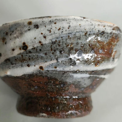 Ogawa Tetsuo Hakeme Guinomi — White Brush Slip Over Iron Clay