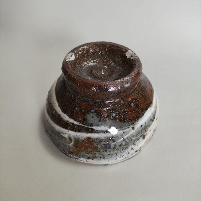 Ogawa Tetsuo Hakeme Guinomi — White Brush Slip Over Iron Clay