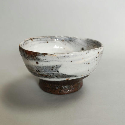 Ogawa Tetsuo Hakeme Guinomi — White Brush Slip Over Iron Clay