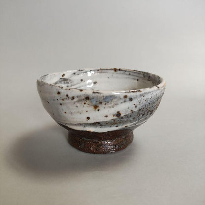 Ogawa Tetsuo Hakeme Guinomi — White Brush Slip Over Iron Clay