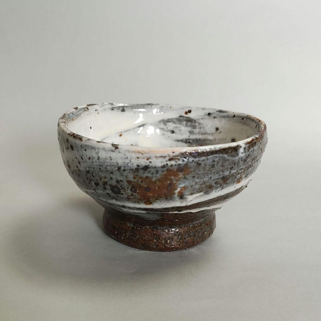 Ogawa Tetsuo Hakeme Guinomi — White Brush Slip Over Iron Clay