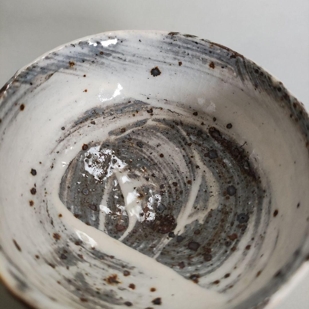 Ogawa Tetsuo Hakeme Guinomi — White Brush Slip Over Iron Clay