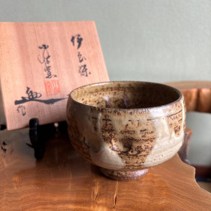 Irabo Chawan — Otaru Kiln, Amber Glaze, Memorial Inscription, Tomobako | Tea Bowl