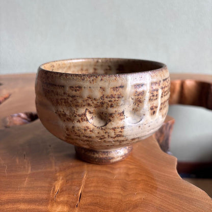 Irabo Chawan — Otaru Kiln, Amber Glaze, Memorial Inscription, Tomobako | Tea Bowl