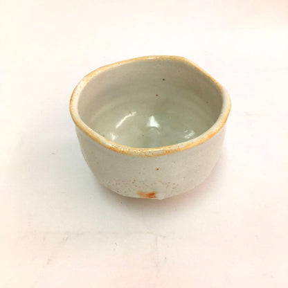 Shino Chawan Tea Bowl by Kikusen-gama — Iron Brushwork, Original Signed Box