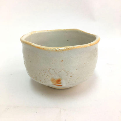 Shino Chawan Tea Bowl by Kikusen-gama — Iron Brushwork, Original Signed Box