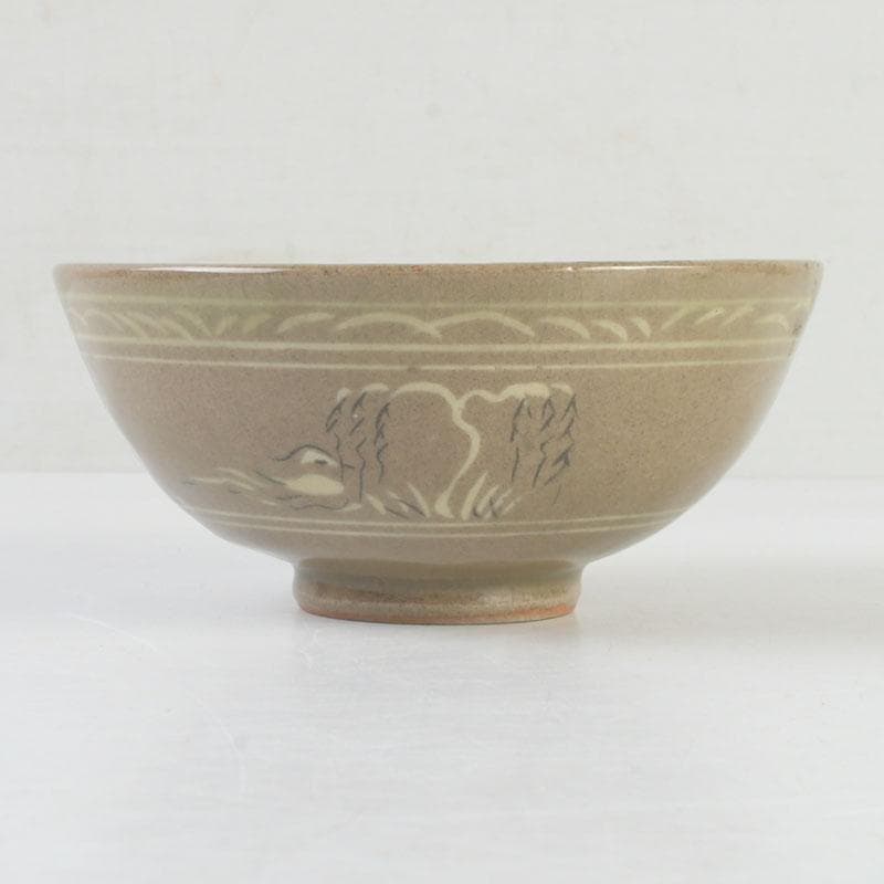 Korean Celadon Sanggam Inlaid Tea Bowl by Yu Hae-gang, Bird & Willow Motif, Signed Box