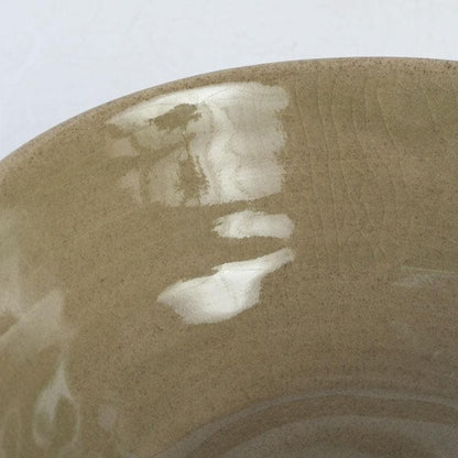 Korean Celadon Sanggam Inlaid Tea Bowl by Yu Hae-gang, Bird & Willow Motif, Signed Box