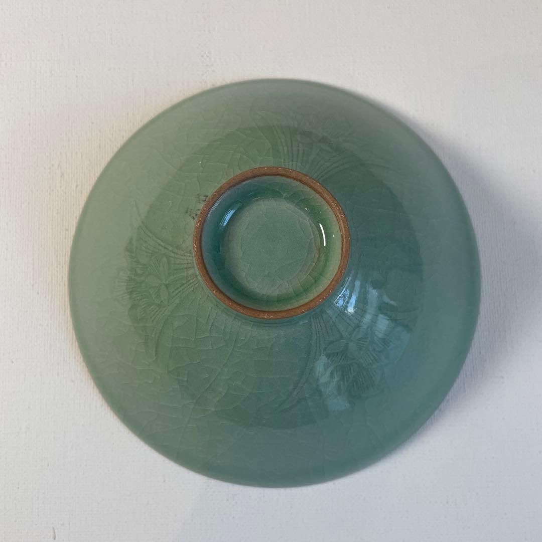 Kim Jeong-muk Korean Celadon Chawan Donggok Kiln — Crane Cloud Sanggam Inlay Tea Bowl Tomobako